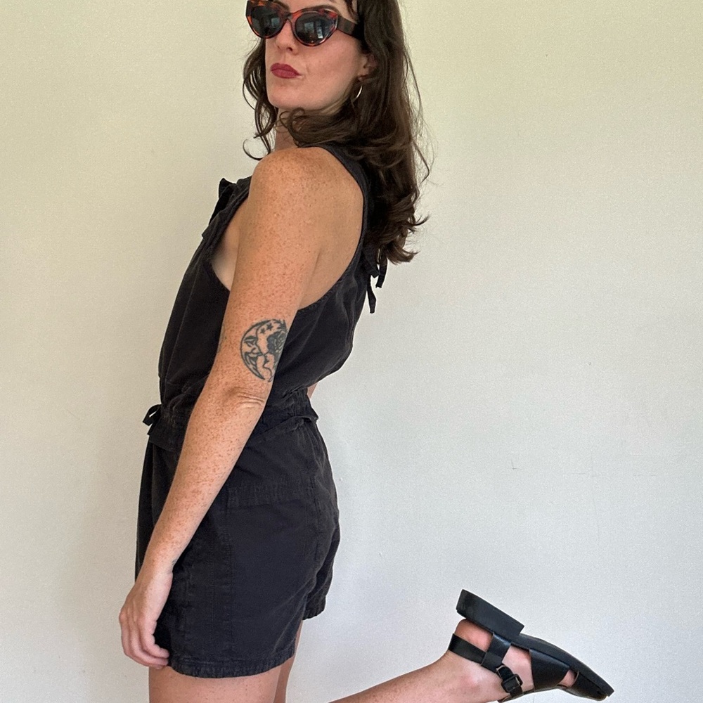 Free people cotton pocket romper. Size small - Picture 3 of 13